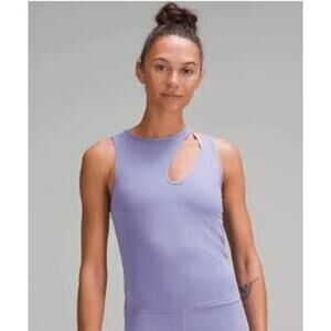 Lululemon Tank Top Womens Size 2 Yoga Pilates Workout Active Shirt Athletic NWT